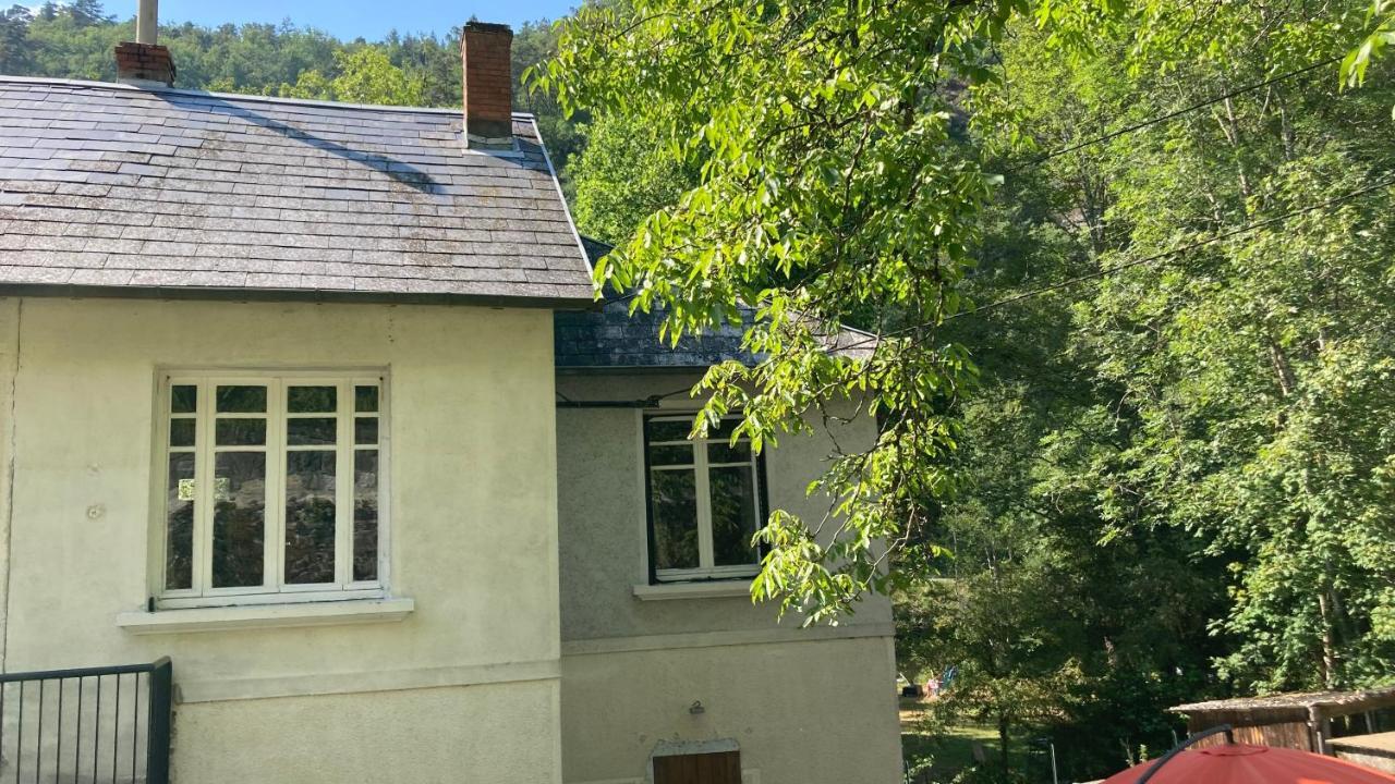 Bed and Breakfast Moulin de la Fayolle Blot-l'Eglise Exterior foto